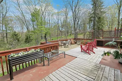 136 Furnace Woods Road, Cortlandt Manor, NY 10567 - Photo 24