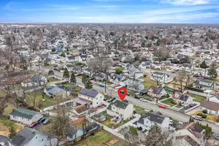 811 County Line Rd, Amityville, NY 11701 - Photo 36