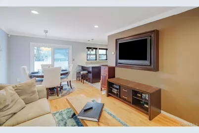 811 County Line Road, Amityville, NY 11701 - Photo 6