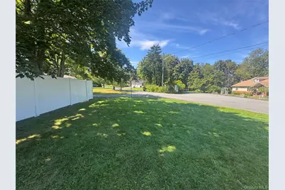 83 Lake Region Boulevard, Monroe, NY 10950 - Photo 32