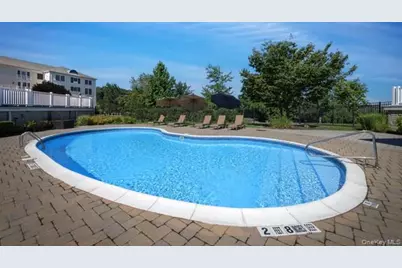 61 Bryant Avenue #115, Roslyn, NY 11576 - Photo 4