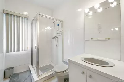 47 Westchester View Lane, White Plains, NY 10607 - Photo 16