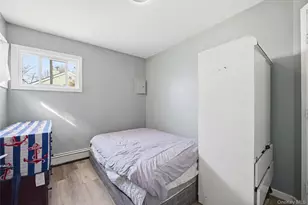 17 Cedar St, Central Islip, NY 11722 - Photo 10