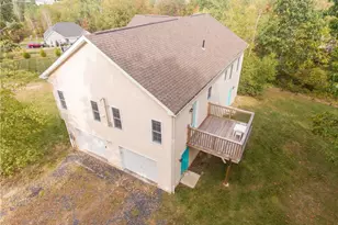 9 Jake Henry Dr, Marlboro, NY 12542 - Photo 2