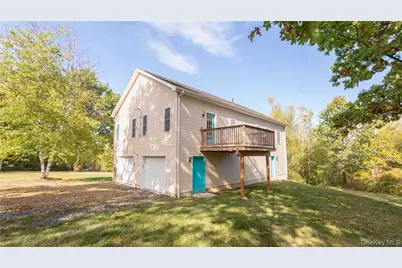 9 Jake Henry Drive, Marlboro, NY 12542 - Photo 6