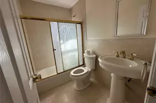 106 Woods Dr, Roslyn, NY 11576 - Photo 22