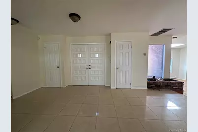 106 Woods Drive, Roslyn, NY 11576 - Photo 12