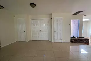 106 Woods Dr, Roslyn, NY 11576 - Photo 12