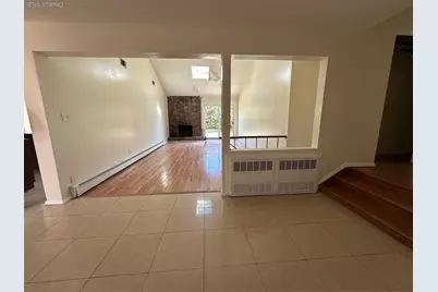 106 Woods Drive, Roslyn, NY 11576 - Photo 14