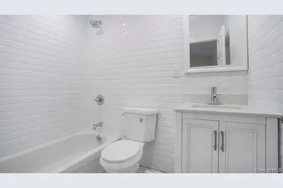 955 E 229th Street, Bronx, NY 10466 - Photo 20