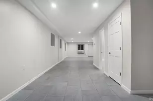 955 E 229th St, Bronx, NY 10466 - Photo 18