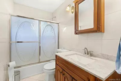 259 Waldo Street, Copiague, NY 11726 - Photo 10