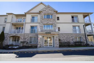 22 N De Baun Avenue #305, Suffern, NY 10901 - Photo 1