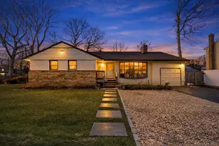 36 Maple Ln, Shirley, NY 11967 - Photo 26