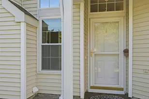 415 Leisure Dr, Ridge, NY 11961 - Photo 4