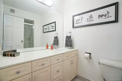 400 High Point Drive #204, Hartsdale, NY 10530 - Photo 24