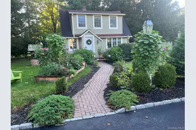 17 Washington Avenue #Cottage, Bedford, NY 10506 - Photo 2