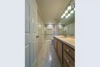 1403 Pebble Beach Path, Riverhead, NY 11901 - Photo 20