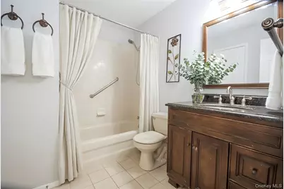 359 Colonial Circle #359, Manorville, NY 11949 - Photo 8