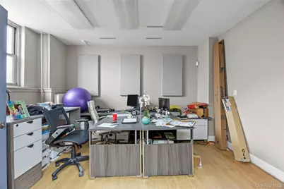 7150 Parsons Boulevard #1001, Flushing, NY 11367 - Photo 2