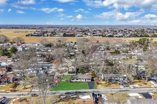 300 Tyler Ave, Miller Place, NY 11764 - Photo 28