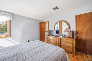 300 Tyler Ave, Miller Place, NY 11764 - Photo 16