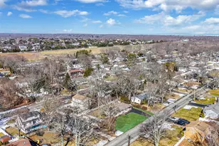 300 Tyler Ave, Miller Place, NY 11764 - Photo 22