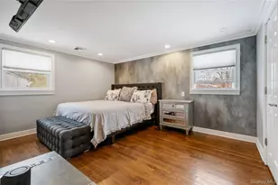 7 Rita Ln, Plainview, NY 11803 - Photo 18