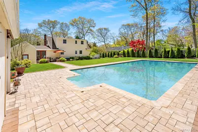 27 Summit Boulevard, Westhampton, NY 11977 - Photo 18