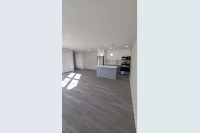 460 Old Town Road #9D, Port Jefferson Station, NY 11776 - Photo 4