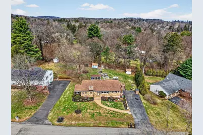 108 Williamsburg Court, Balmville, NY 12550 - Photo 4