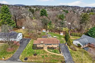 108 Williamsburg Ct, Balmville, NY 12550 - Photo 4