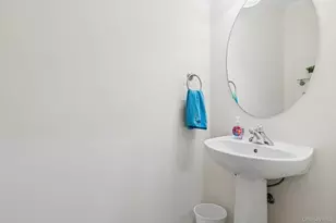 223 Kettles Ln, Medford, NY 11763 - Photo 18