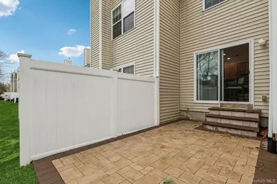 223 Kettles Lane, Medford, NY 11763 - Photo 34