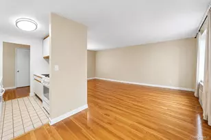 1300 Midland Ave, Yonkers, NY 10704 - Photo 10