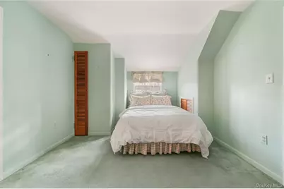 54 Douglas Court, Pearl River, NY 10965 - Photo 24