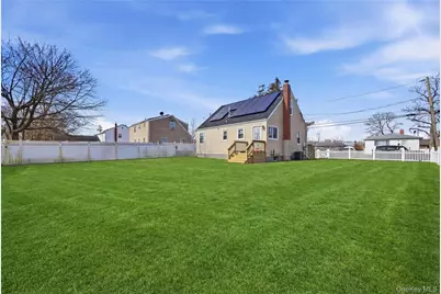 12 S Prospect Street, Copiague, NY 11726 - Photo 28