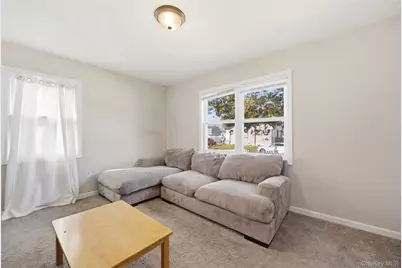 12 S Prospect Street, Copiague, NY 11726 - Photo 6