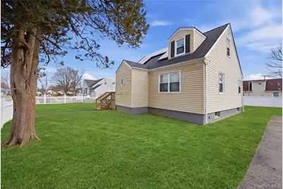 12 S Prospect Street, Copiague, NY 11726 - Photo 2