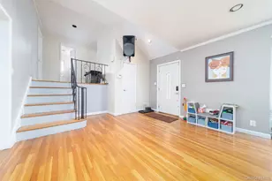 86-34 Francis Lewis Blvd, Holliswood, NY 11432 - Photo 16