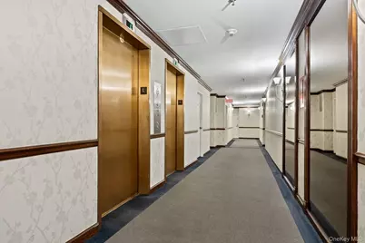 25 Rockledge Avenue #714, White Plains, NY 10601 - Photo 4