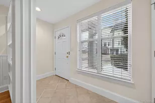 3 Harbor Pointe Dr, Haverstraw, NY 10927 - Photo 6