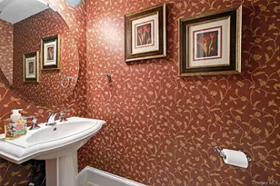 3 Harbor Pointe Dr, Haverstraw, NY 10927 - Photo 20