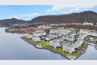 3 Harbor Pointe Drive, Haverstraw, NY 10927 - Photo 2