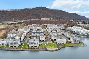 3 Harbor Pointe Dr, Haverstraw, NY 10927 - Photo 48