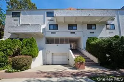 21 Canterbury Road #6, Great Neck, NY 11021 - Photo 30