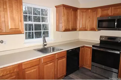 1123 Briggs Highway, Ellenville, NY 12428 - Photo 8