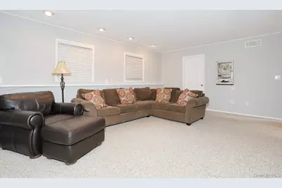 38 Westlyn Drive, Bardonia, NY 10954 - Photo 26