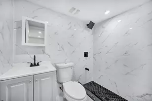 114-23 200th St, Saint Albans, NY 11412 - Photo 22