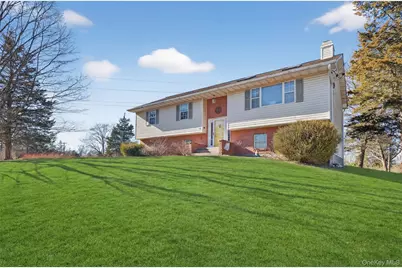 13 Timberline Drive, Poughkeepsie, NY 12603 - Photo 4